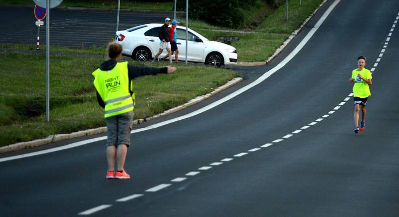 Běžecká show Night Run Most 2017.