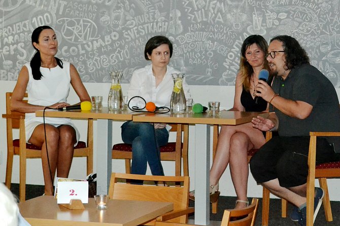 Renata Myslíková, Monika Gordíková a Renata Malíková byly hosty Klubového setkání v Litvínově