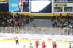 Vylidněný kotel na jižní tribuně během zápasu Litvínov - Třinec