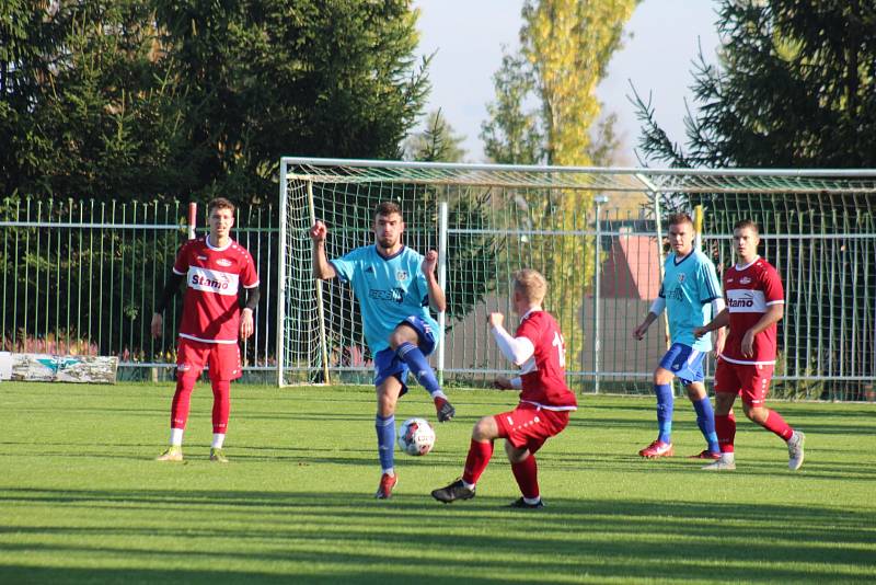 Spořice doma podlehly Junioru Děčín po penaltách 2:3.