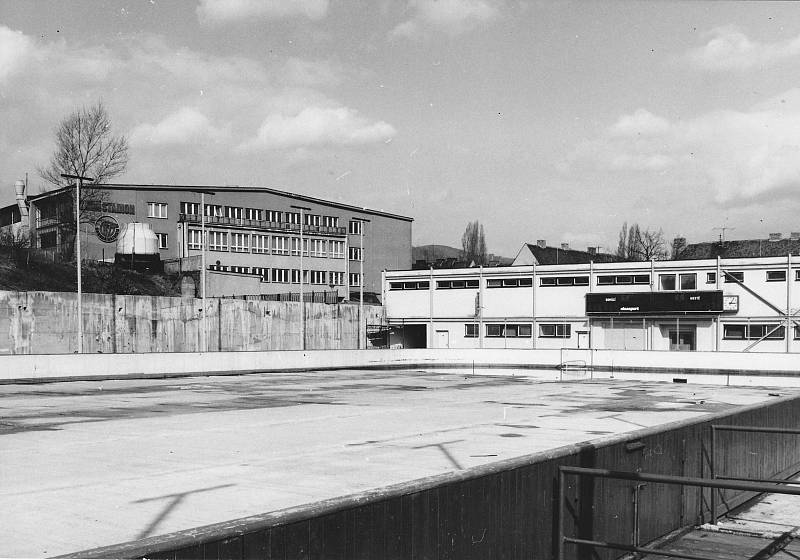 Dávná historie litvínovského zimního stadionu  - dolní ledová plocha