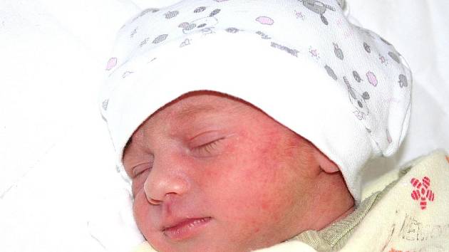 Mamince Kláře Bočanové z Mostu se 23. srpna v 13.15 hodin narodila dcera Anna Bočanová. Měřila 46 centimetrů a vážila 2,5 kilogramu. 