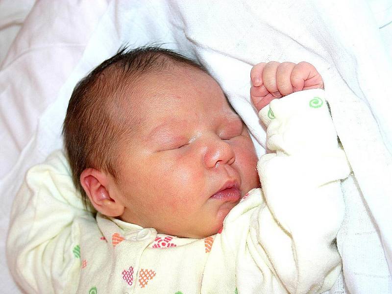 Mamince Pavlíně Pánovové z Mostu se 21. března ve 14.02 hodin narodila dcera Sára Pánovová. Měřila 50 centimetrů a vážila 3,56 kilogramu.
