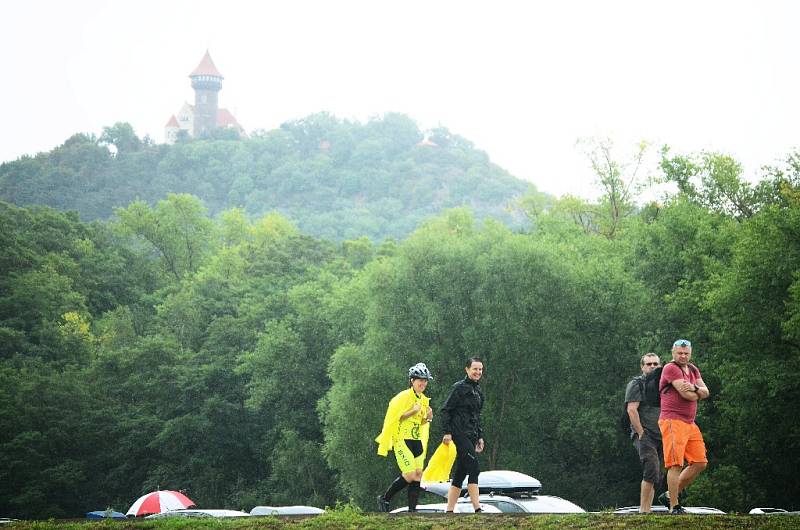 Závody v terénním triatlonu na Matyldě.