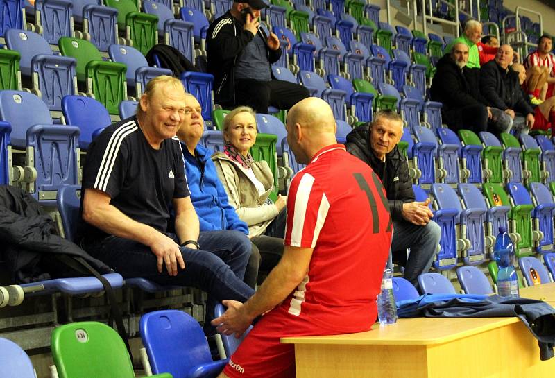 V Mostě se hrál 25. ročník memoriálu bratří Mazánků, turnaj fotbalistů dříve narozených.