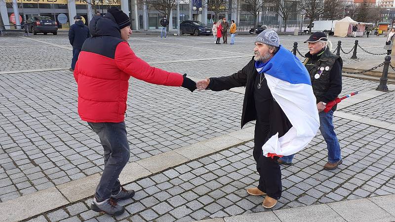 Demonstrace příznivců hnutí Chcípl pes v Mostě v sobotu 22. ledna 2022.