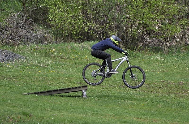 Spor areál Klíny v Krušných horách nad Litvínovem láká v květnu také cyklisty