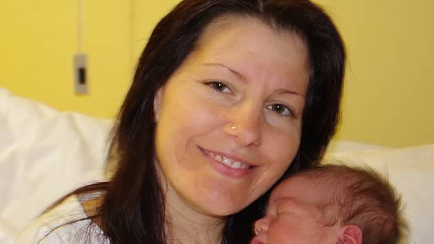 Aneta Šrámková se narodila v ústecké porodnici dne 17. 1. 2013 (17.37) mamince Evě Macalové, měřila 50 cm,  vážila 3,4 kg.