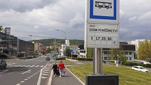 Na snímku MHD v Mostě. Veřejná doprava se tu má zlepšit. Vyplývá to z nové koncepce, která řeší i Litvínov a příměstské oblasti.
