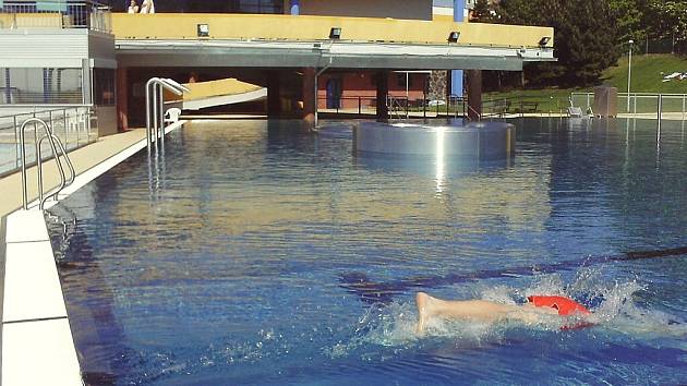 Pro veřejnost se otevřely venkovní bazény aquadromu.