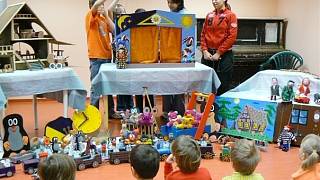 Vězni vyrobili hračky pro děti z domova - Mostecký deník