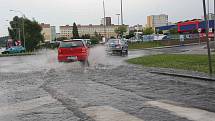 Středeční bouře na Mostecku zaplavila silnice