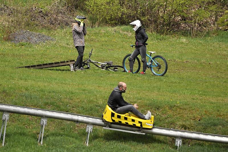 Spor areál Klíny v Krušných horách nad Litvínovem láká v květnu také cyklisty