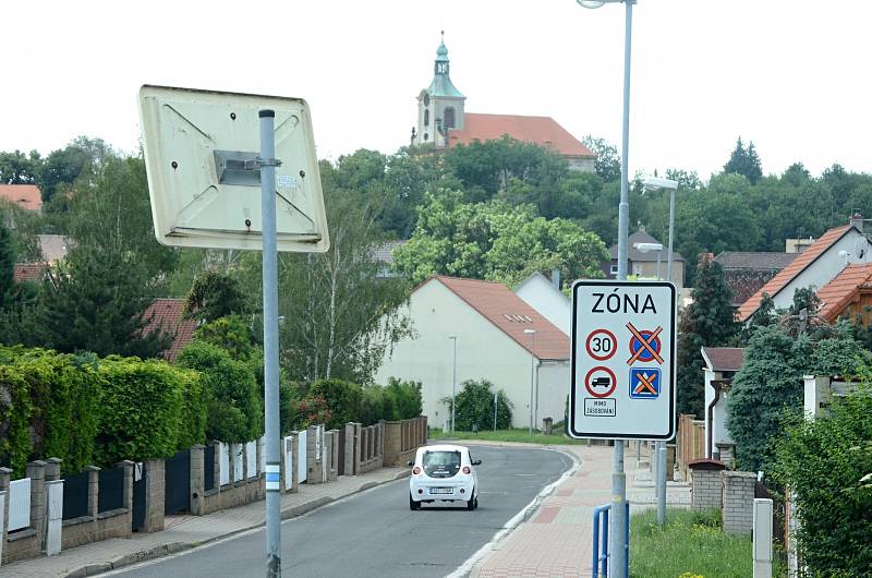 V mosteckém Vtelně rostou nové domy