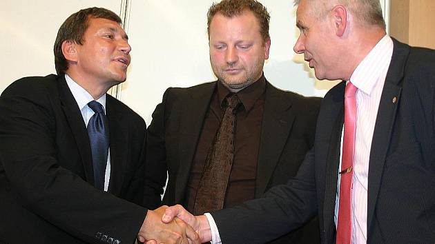 Tomáš Hüner (vlevo), Jan Dienstl (uprostřed) a Milan Šťovíček.