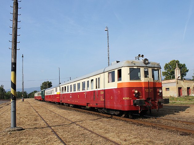 Historický vlak na nádraží v Litvínově.