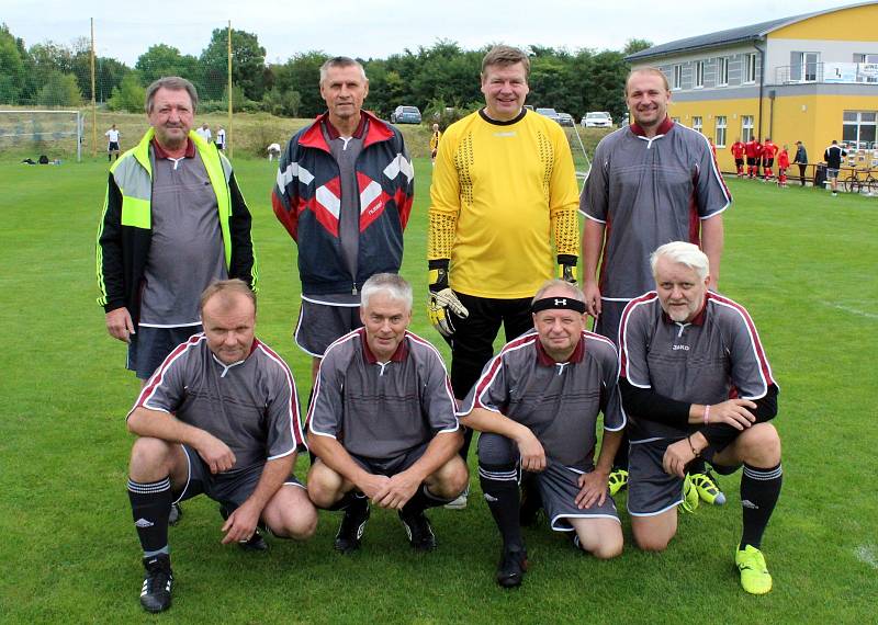 Bývalí fotbalisté hráli v Litvínově na Lomské už 8. ročník memoriálu V. Žaloudka.