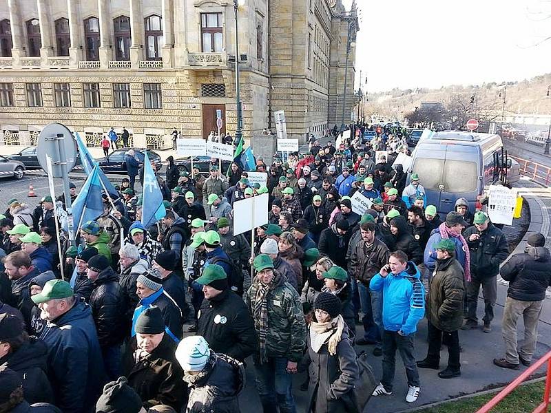 Demonstrace horníků v Praze. 