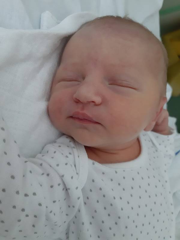Laura Vacková se narodila mamince Kláře Šimkové z Mostu 15. srpna v 16.54 hodin. Měřila 49 cm a vážila 3,17 kilogramu.