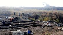 Archeologické naleziště Nesvětice. Výzkum lokality s pohřebištěm a vesnicí byl přerušen 29. října 2021, na jaře 2022, po zimní pauze, budou práce v terénu obnoveny.