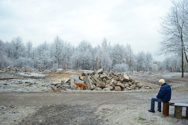 Tady byly betonové mašinky.