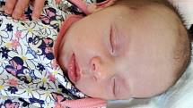 Eliška Houšťanová se narodila 24. března 2018 v 19.46 hodin mamince Nikole Houšťanové z Litvínova. Měřila 49 cm a vážila 2,46 kilogramu.