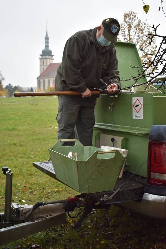 Do řeky Bíliny přibyly další ryby od Unipetrolu.