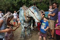 Návštěva pohyblivých modelů dinosaurů ve Fun Parku na Šibeníku v Mostě.