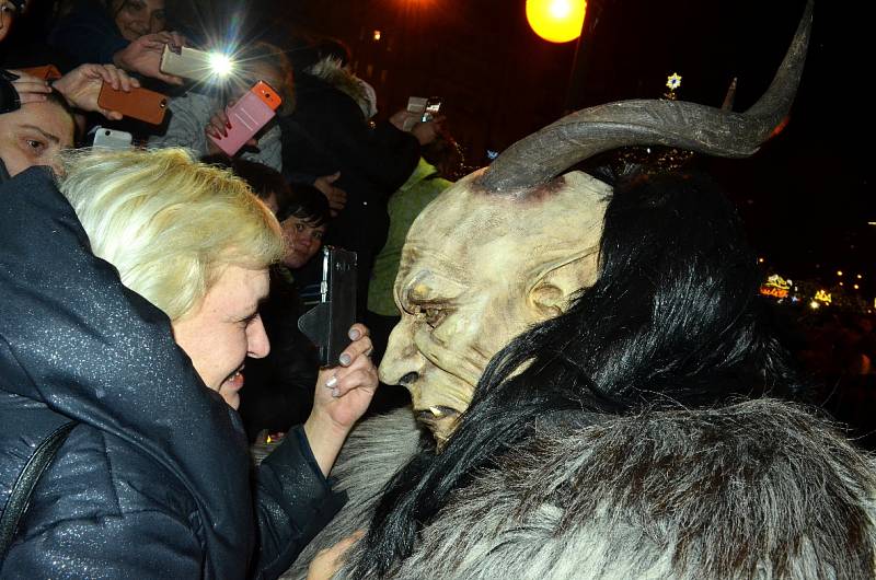 Krampus v Mostě.