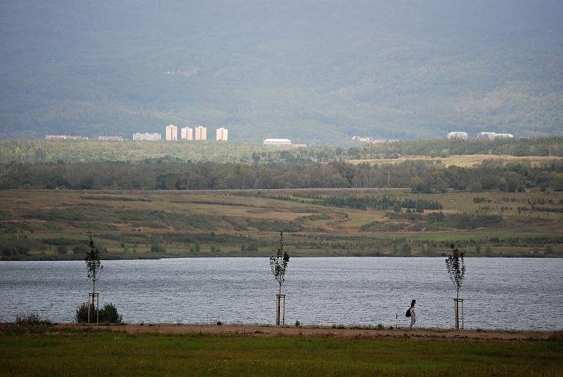 Jezero Most ve středu 22. září 2021.