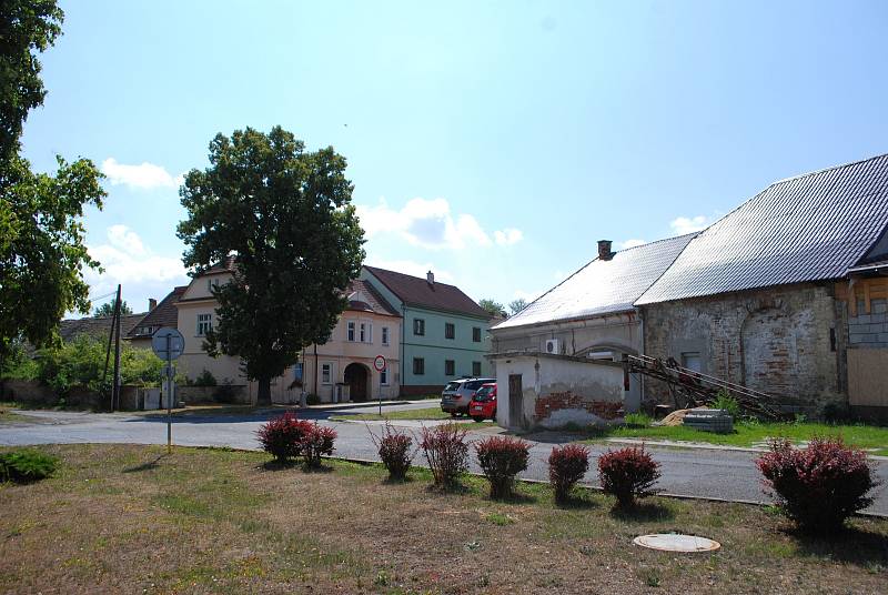 Obec Havraň, odkud pohřešovaná Eliška Šírová měl odjet do Mostu