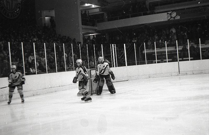 Devadesátky v Litvínově: Litvínov - Slovan Bratislava na podzim 1990