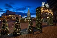 V pátek začínají v Mostě Vánoční trhy. V neděli se rozsvítí vánoční strom.