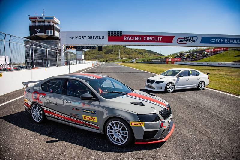 Poslední srpnový den na autodromu je vyhrazený speciálům OCR