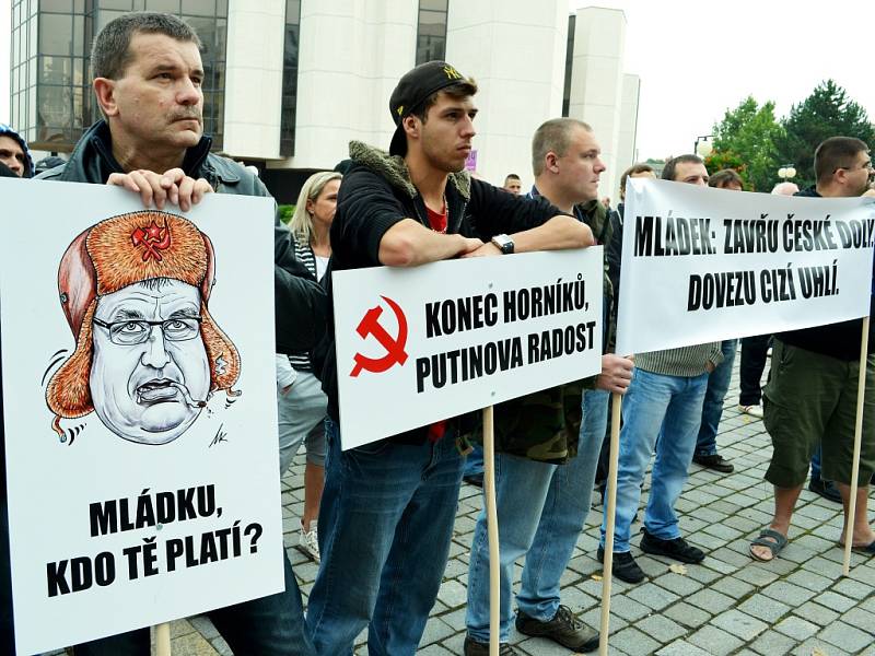 Mostecký volební mítink ČSSD s demonstrací horníků