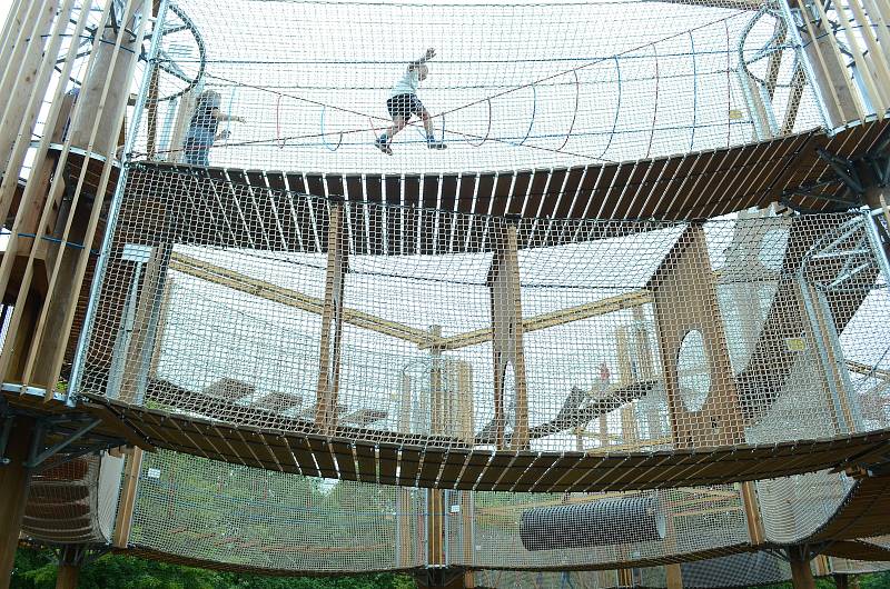 Mostecký Funpark na Šibeníku se během měsíčního provozu vylepšil. Největší změnou jsou upravené cesty.