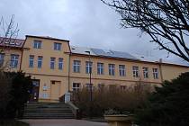 Kulturní dům v Horním Jiřetíně, kde se konal seminář o fotovoltaice.