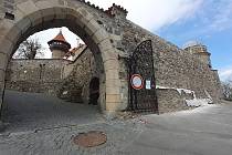 Hrad Hněvín v Mostě v pátek 30. dubna.