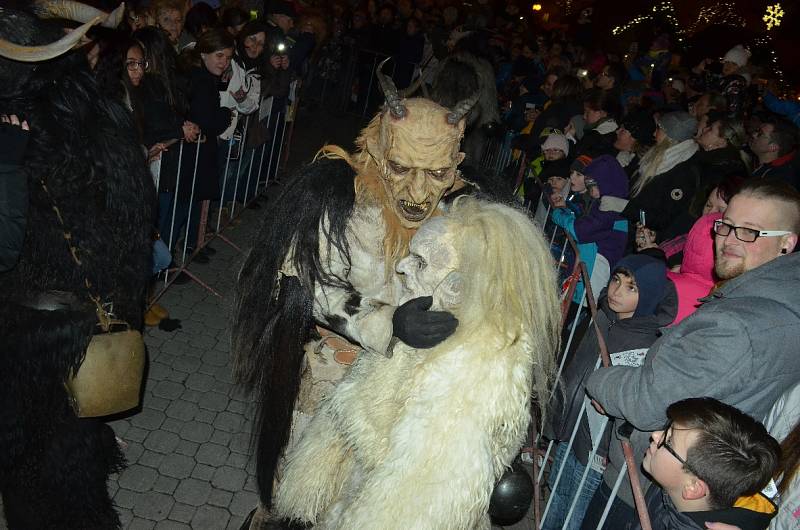 Krampus v Mostě.