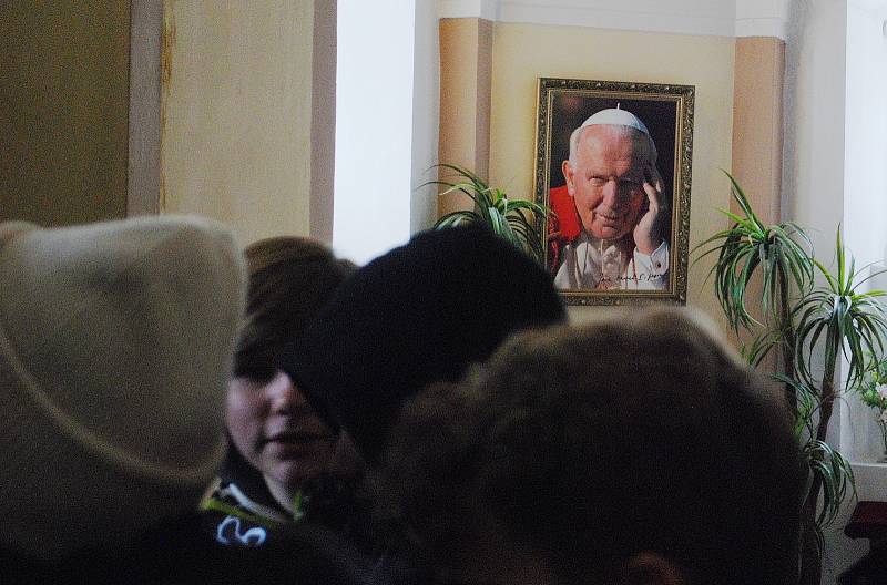 Ceremoniál k výročí 30 let založení Schola Humanitas se konal v litvínovském kostele.