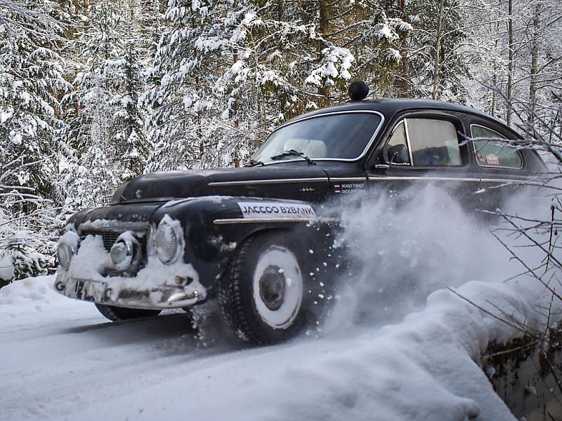 Veteránská rally bude mít zastávku i v Mostě.