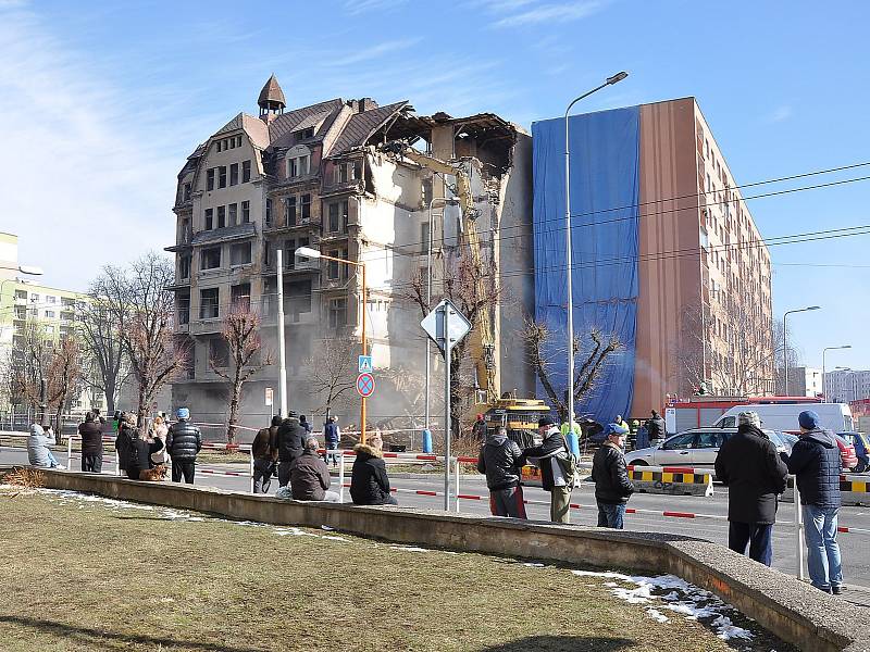 Demolice bývalého hotelu Imperiál začala.