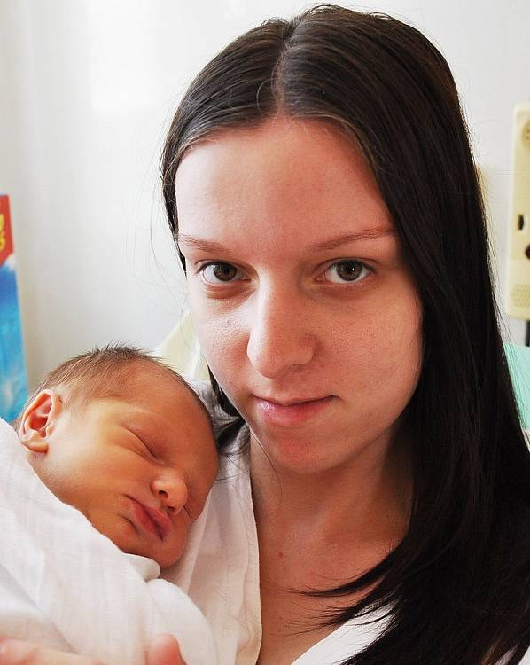 Mamince Kateřině Bullové z Bíliny se 12. října  ve 14.32 hod. v teplické porodnici narodil syn Jan Štěpán. Měřil 47 cm a vážil 3,05 kg.