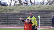 I. B třída: Unčín - Svádov (v oranžovém) 0:2