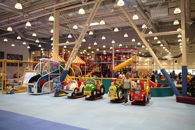 Dětský cirkus v Olympii zahájil provoz.