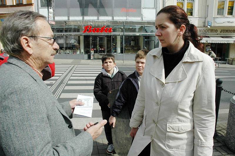 Žertík primátora Teplic Kubery - měření rychlosti na přechodech