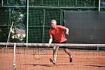 Memoriál Jardy Kubery na teplické Letné uspořádali jeho bývalí tenisoví spoluhráči