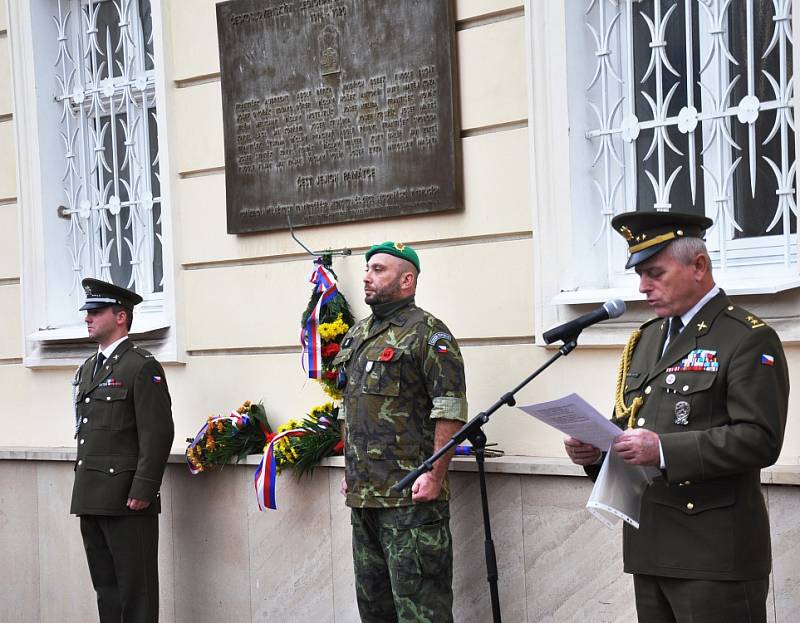 Den veteránů uctili v Teplicích i v Krupce 