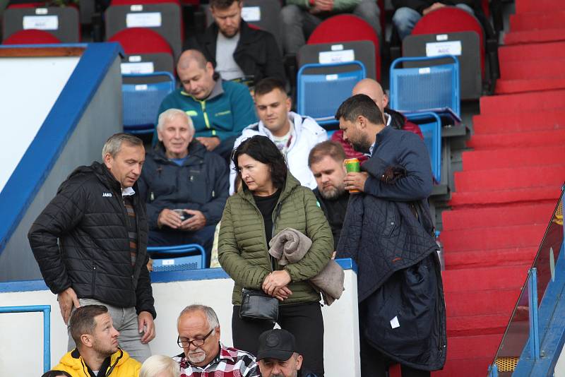 Diváci na fotbale Teplice - Pardubice