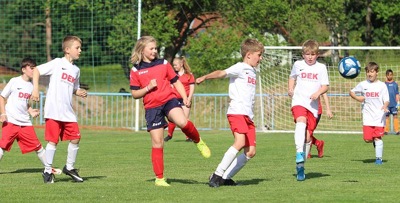 Satelitní turnaj přípravek v Ohníči, kterého se zúčastnil domácí tým (modré dresy), Krupka (červené dresy) a Proboštov (bílé dresy).